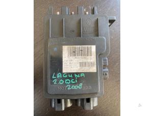 Gebruikte Computer Airco Renault Laguna III (BT) 2.0 dCi 16V 150 Prijs € 52,50 Margeregeling aangeboden door van de Bunte Teuge B.V.