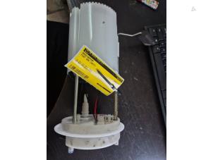 Gebruikte Benzinepomp Fiat 500 (312) 0.9 TwinAir 85 Prijs € 52,50 Margeregeling aangeboden door van de Bunte Teuge B.V.