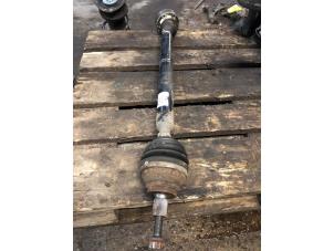 Gebruikte Aandrijfas rechts-voor Volkswagen Golf VII (AUA) 1.4 TSI 16V Prijs € 157,50 Margeregeling aangeboden door van de Bunte Teuge B.V.