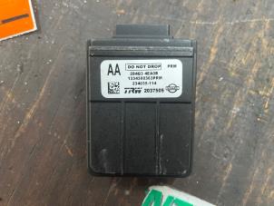 Gebruikte Camera voorzijde Nissan Qashqai (J11) 1.2 DIG-T 16V Prijs € 131,25 Margeregeling aangeboden door van de Bunte Teuge B.V.