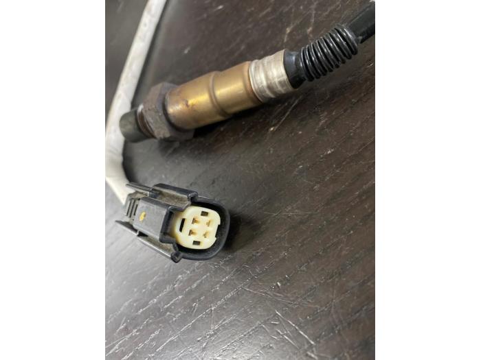 Lambda Sonde van een Ford Fiesta 6 (JA8) 1.0 EcoBoost 12V 100 2015