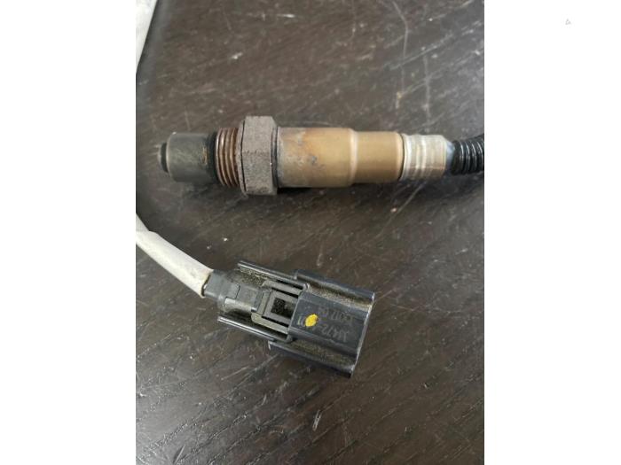 Lambda Sonde van een Ford Fiesta 6 (JA8) 1.0 EcoBoost 12V 100 2015