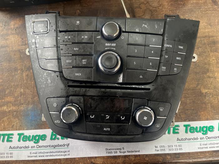 Gebruikte Bediening boordcomputer Opel Insignia 1.4 Turbo 16V Ecotec Prijs € 52,50 Margeregeling aangeboden door van de Bunte Teuge B.V.