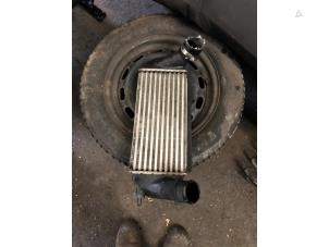 Gebruikte Intercooler Ford Fiesta 6 (JA8) 1.0 EcoBoost 12V 100 Prijs € 52,50 Margeregeling aangeboden door van de Bunte Teuge B.V.