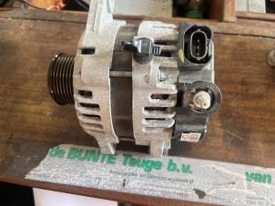 Gebruikte Alternator Hyundai i30 (GDHB5) 1.4 16V Prijs € 52,50 Margeregeling aangeboden door van de Bunte Teuge B.V.