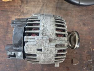 Gebruikte Alternator Volkswagen Golf V (1K1) 1.4 TSI 122 16V Prijs € 78,75 Margeregeling aangeboden door van de Bunte Teuge B.V.