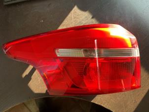 Gebruikte Achterlicht links Ford Focus 3 Wagon 1.0 Ti-VCT EcoBoost 12V 125 Prijs € 131,25 Margeregeling aangeboden door van de Bunte Teuge B.V.