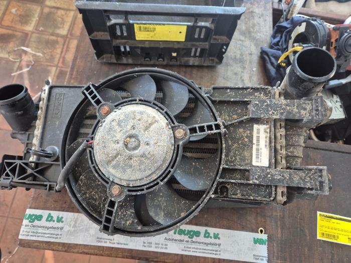 Gebruikte Intercooler Ford Focus 3 Wagon 1.0 Ti-VCT EcoBoost 12V 125 Prijs € 78,75 Margeregeling aangeboden door van de Bunte Teuge B.V.