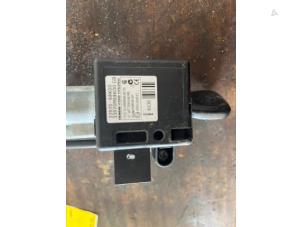 Gebruikte Sleutel + Contactslot Suzuki Alto 1.0 12V Prijs € 52,50 Margeregeling aangeboden door van de Bunte Teuge B.V.