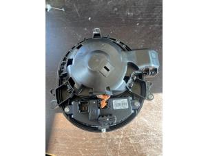 Gebruikte Chaufage Ventilatiemotor BMW 1 serie (F20) 116i 1.6 16V Prijs € 78,75 Margeregeling aangeboden door van de Bunte Teuge B.V.