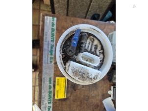 Gebruikte Benzinepomp Skoda Fabia (6Y5) 1.4i 16V Prijs € 52,50 Margeregeling aangeboden door van de Bunte Teuge B.V.