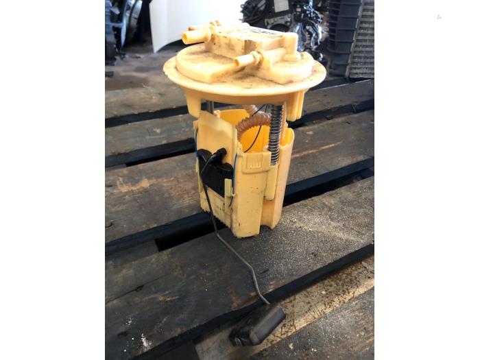 Gebruikte Tank element Pomp Peugeot Partner (GC/GF/GG/GJ/GK) 1.6 HDI 90 Prijs op aanvraag aangeboden door van de Bunte Teuge B.V.