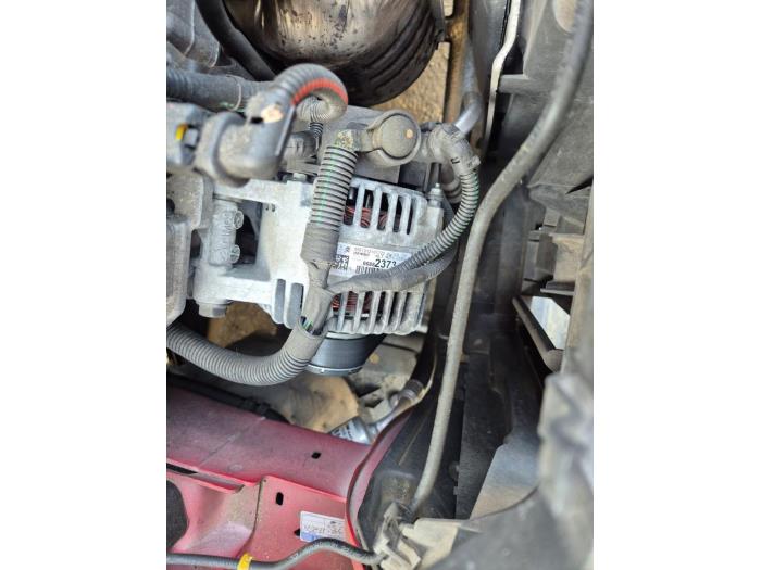 Gebruikte Dynamo Citroen C3 (SC) 1.2 VTi 82 12V Prijs € 78,75 Margeregeling aangeboden door van de Bunte Teuge B.V.