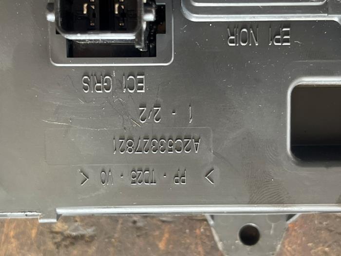 Computer Body Control van een Citroën C3 (SC) 1.2 VTi 82 12V 2013