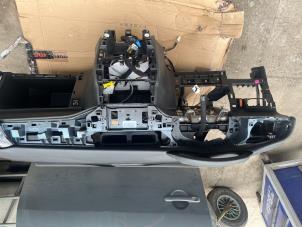 Gebruikte Subframe Volkswagen Caddy Combi III (2KB,2KJ) 1.2 TSI Prijs € 105,00 Margeregeling aangeboden door van de Bunte Teuge B.V.