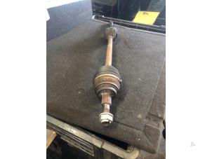 Gebruikte Homokineetas rechts-voor Mercedes ML II (164/4JG) 3.0 ML-320 CDI 4-Matic V6 24V Prijs € 78,75 Margeregeling aangeboden door van de Bunte Teuge B.V.