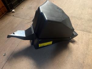 Gebruikte Subwoofer Mercedes ML II (164/4JG) 3.0 ML-320 CDI 4-Matic V6 24V Prijs € 78,75 Margeregeling aangeboden door van de Bunte Teuge B.V.