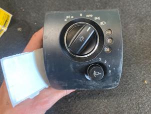 Gebruikte Schakelaar Licht Mercedes ML II (164/4JG) 3.0 ML-320 CDI 4-Matic V6 24V Prijs op aanvraag aangeboden door van de Bunte Teuge B.V.