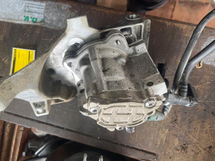 Gebruikte Brandstofpomp Mechanisch Peugeot Partner (GC/GF/GG/GJ/GK) 1.6 HDI 90 Prijs € 99,75 Margeregeling aangeboden door van de Bunte Teuge B.V.
