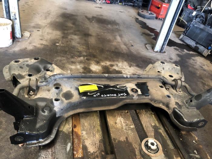 Gebruikte Subframe Fiat Ducato (250) 2.2 D 100 Multijet Euro 4 Prijs op aanvraag aangeboden door van de Bunte Teuge B.V.