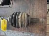 Aandrijfas links-voor van een BMW X3 (E83) 2.0d 16V 2007