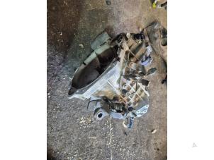 Gebruikte Versnellingsbak Kia Picanto (TA) 1.0 12V Prijs € 393,75 Margeregeling aangeboden door van de Bunte Teuge B.V.