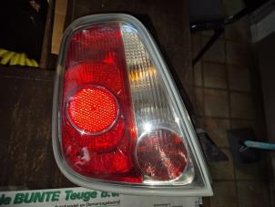Gebruikte Achterlicht links Fiat 500 (312) 1.2 Prijs € 47,25 Margeregeling aangeboden door van de Bunte Teuge B.V.