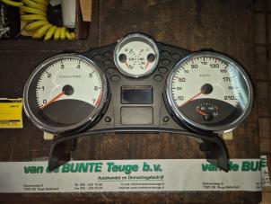 Gebruikte Kilometerteller KM Peugeot 207 CC (WB) 1.6 16V Prijs € 52,50 Margeregeling aangeboden door van de Bunte Teuge B.V.