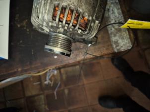 Gebruikte Alternator Volkswagen Caddy III (2KA,2KH,2CA,2CH) 1.2 TSI Prijs € 52,50 Margeregeling aangeboden door van de Bunte Teuge B.V.
