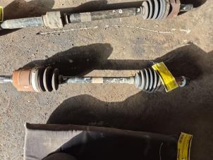 Gebruikte Homokineetas links-voor Hyundai i30 (FD) 1.4 CVVT 16V Prijs € 52,50 Margeregeling aangeboden door van de Bunte Teuge B.V.