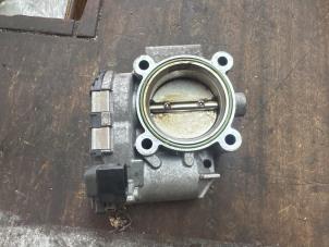 Gebruikte Gasklephuis Opel Corsa D 1.6i GSI 16V Turbo Prijs € 52,50 Margeregeling aangeboden door van de Bunte Teuge B.V.