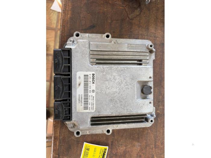 Gebruikte Computer Motormanagement Nissan Primastar 2.0 dCi 120 Prijs € 157,50 Margeregeling aangeboden door van de Bunte Teuge B.V.
