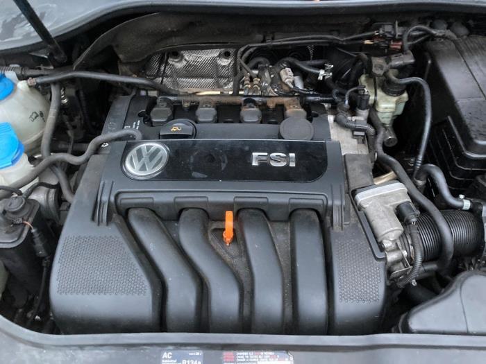 Gebruikte Versnellingsbak Volkswagen Golf V (1K1) 2.0 FSI 16V Prijs € 341,25 Margeregeling aangeboden door van de Bunte Teuge B.V.