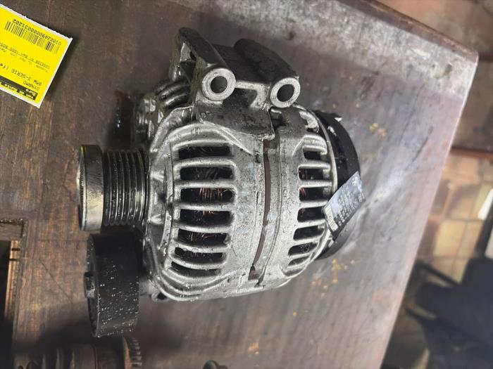 Gebruikte Dynamo BMW 3 serie Touring (E91) 320i 16V Prijs € 105,00 Margeregeling aangeboden door van de Bunte Teuge B.V.