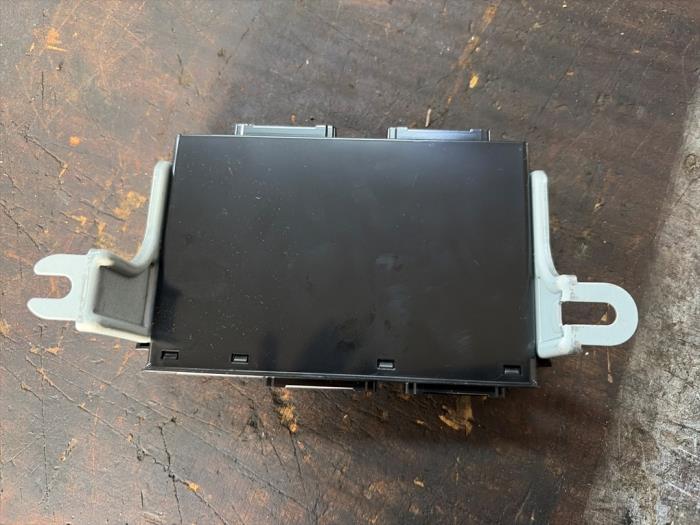 Computer Body Control van een Suzuki Swift (ZA/ZC/ZD) 1.2 16V 2011