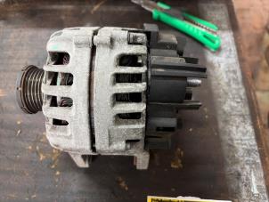 Gebruikte Dynamo Renault Megane IV (RFBB) 1.2 Energy TCE 100 Prijs € 52,50 Margeregeling aangeboden door van de Bunte Teuge B.V.