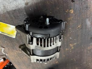 Gebruikte Dynamo Chevrolet Spark (M300) 1.0 16V Bifuel Prijs € 52,50 Margeregeling aangeboden door van de Bunte Teuge B.V.