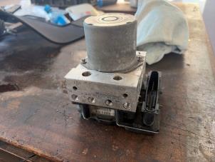 Gebruikte ABS Pomp Mercedes B (W245) 2.0 B-200 16V Turbo Prijs € 105,00 Margeregeling aangeboden door van de Bunte Teuge B.V.