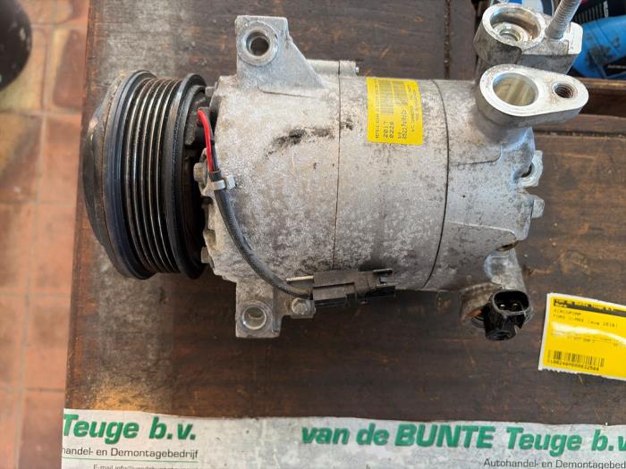 Gebruikte Aircopomp Ford C-Max (DXA) 1.0 Ti-VCT EcoBoost 12V 100 Prijs € 120,75 Margeregeling aangeboden door van de Bunte Teuge B.V.