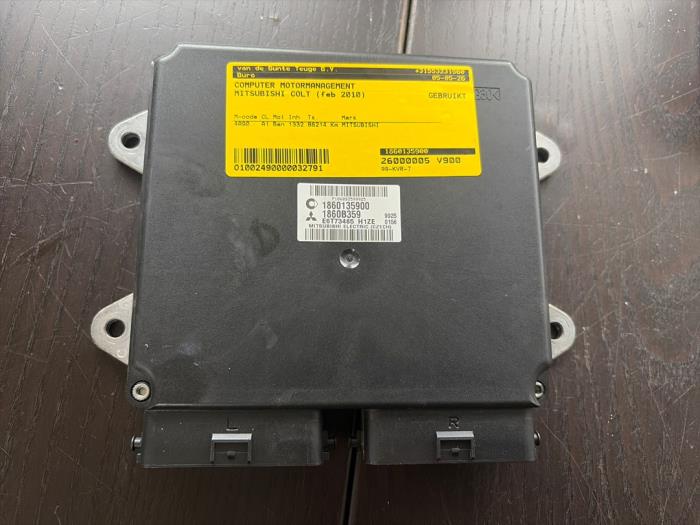 Gebruikte Computer Motormanagement Mitsubishi Colt (Z2/Z3) 1.3 16V Prijs € 78,75 Margeregeling aangeboden door van de Bunte Teuge B.V.