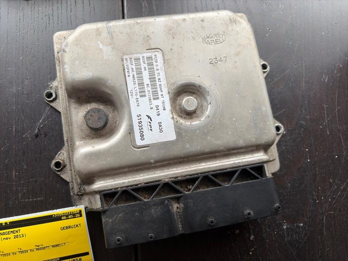 Gebruikte Computer Motormanagement Alfa Romeo MiTo (955) 0.9 TwinAir Prijs € 157,50 Margeregeling aangeboden door van de Bunte Teuge B.V.