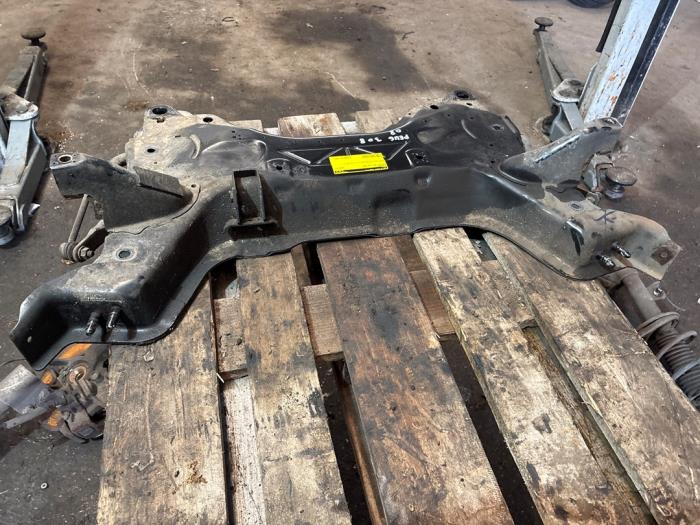Gebruikte Subframe Peugeot 308 SW (4E/H) 1.6 16V THP 175 Prijs op aanvraag aangeboden door van de Bunte Teuge B.V.