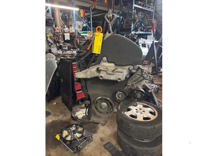 Gebruikte Motor Volkswagen Bora (1J2) 1.6 16V Prijs op aanvraag aangeboden door van de Bunte Teuge B.V.