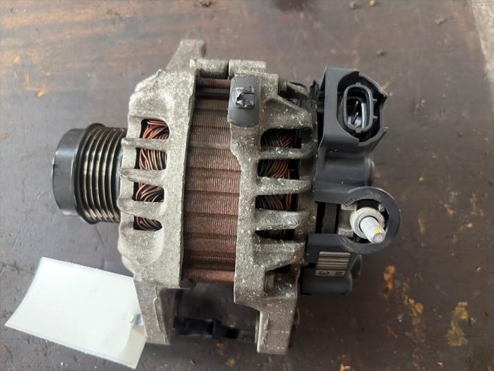 Gebruikte Dynamo Hyundai iX20 (JC) 1.4i 16V Prijs € 68,25 Margeregeling aangeboden door van de Bunte Teuge B.V.