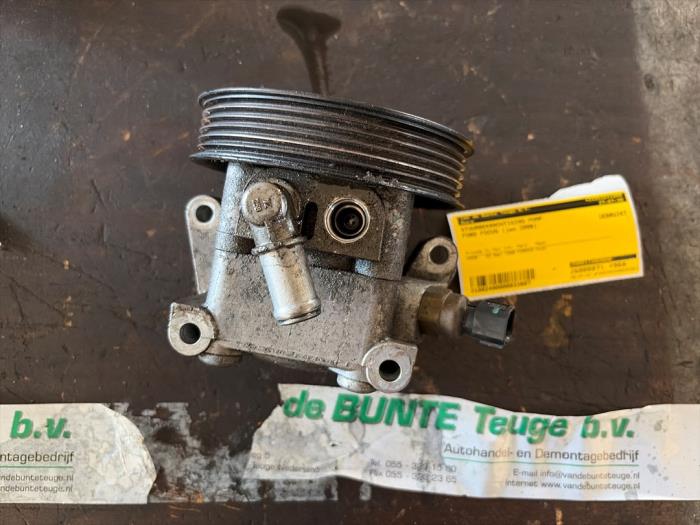 Gebruikte Pomp Servo Ford Focus 2 1.6 Ti-VCT 16V Prijs € 52,50 Margeregeling aangeboden door van de Bunte Teuge B.V.