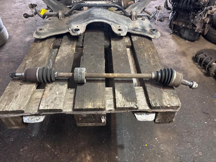 Gebruikte Steekas rechts-voor Ford Ka II 1.2 Prijs € 52,50 Margeregeling aangeboden door van de Bunte Teuge B.V.