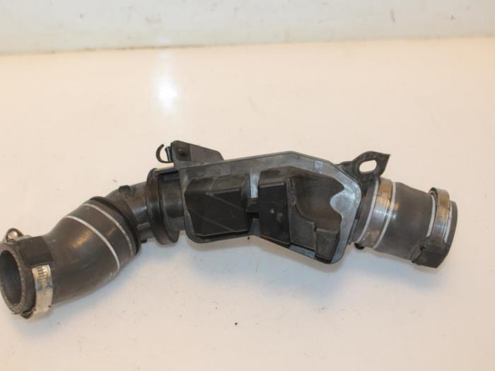 Gebruikte Intercooler Buis Citroen C5 III Berline (RD) 2.0 BlueHDi 180 16V Prijs € 30,00 Margeregeling aangeboden door Van Gils Automotive