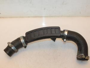 Gebruikte Intercooler Buis Citroen C5 III Tourer (RW) 3.0 HDiF V6 24V Prijs € 30,00 Margeregeling aangeboden door Van Gils Automotive