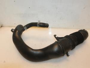 Gebruikte Intercooler Buis Citroen C5 III Tourer (RW) 3.0 HDiF V6 24V Prijs € 30,00 Margeregeling aangeboden door Van Gils Automotive