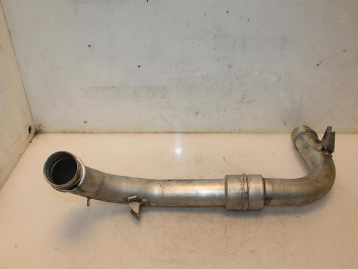 Gebruikte Intercooler Buis Audi A4 Avant (B8) 2.7 TDI V6 24V Prijs € 43,00 Margeregeling aangeboden door Van Gils Automotive